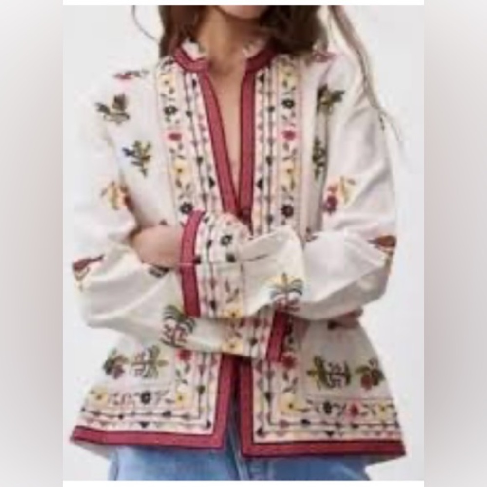 NWOT Zara Asian inspired embroidered jacket